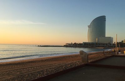 Choisir son logement à Barcelone : hôtel, appartement ou hostel selon son voyage